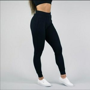 Alphalete Premium Jogger